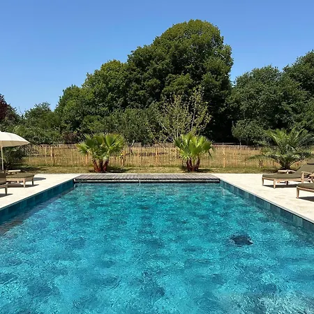 Domaine Epona, Le Clos, Nyaraló